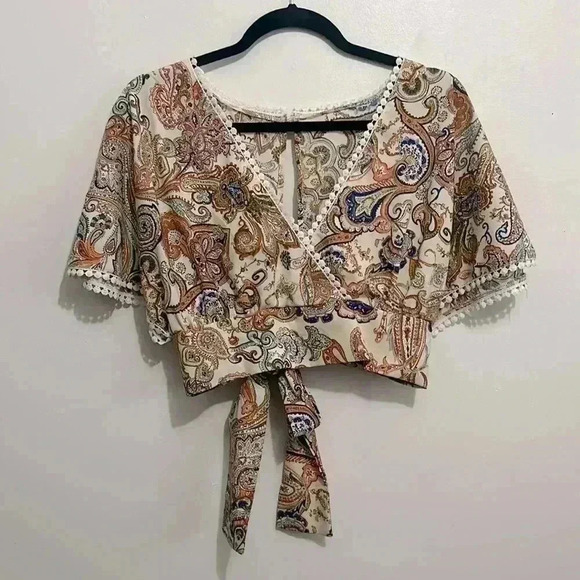 SHEIN Frenchy Paisley Print Pom Pom Trim Knot Back  Blouse size M - Picture 3 of 4